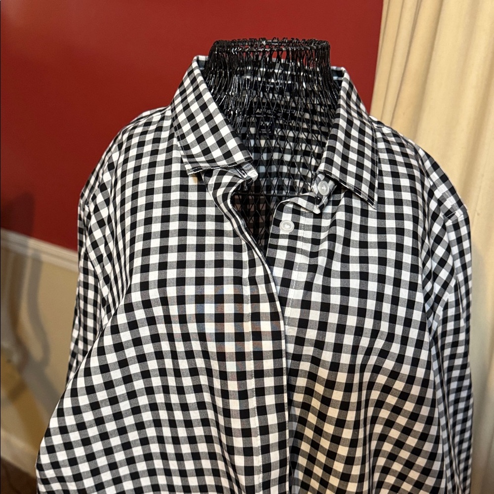 Women’s Black and White Checkered Shirt